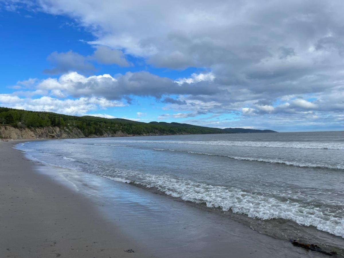 Le Carabobo Auberge Forillon Gaspé Екстериор снимка