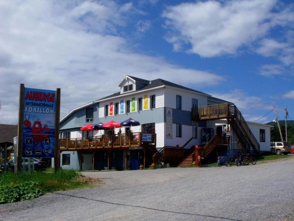 Le Carabobo Auberge Forillon Gaspé Екстериор снимка