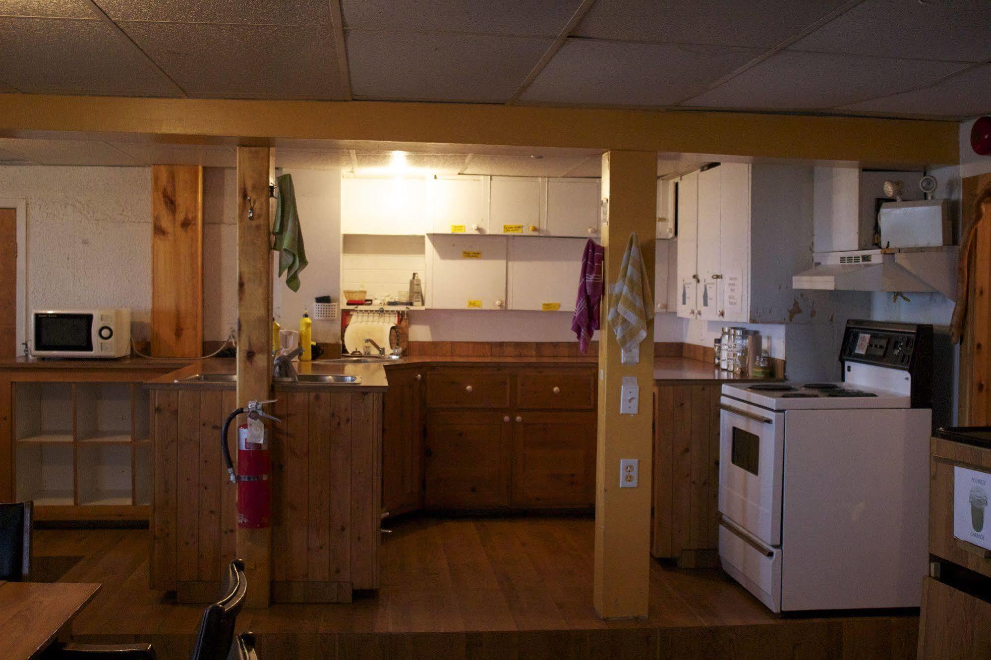 Le Carabobo Auberge Forillon Gaspé Екстериор снимка
