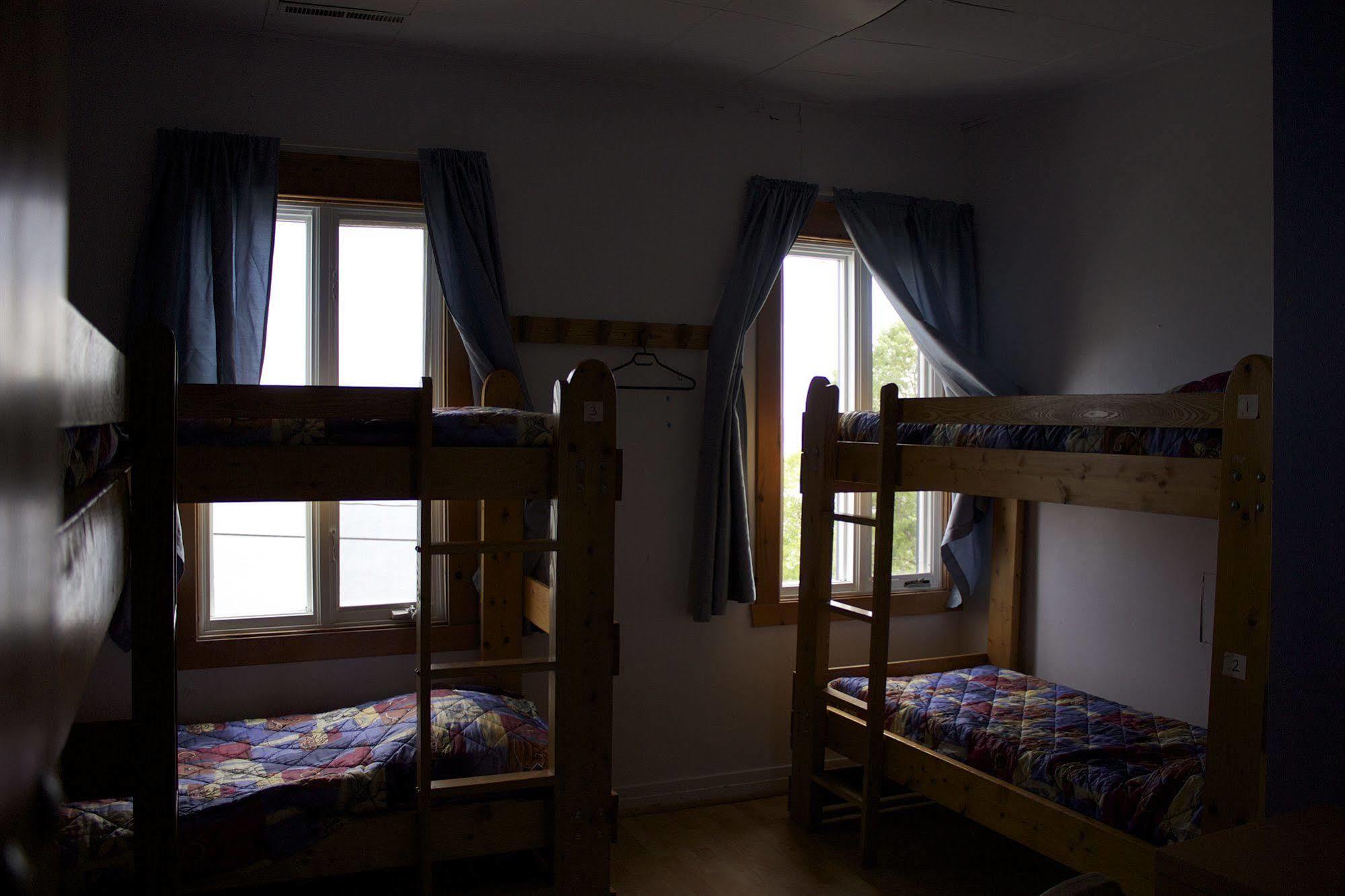 Le Carabobo Auberge Forillon Gaspé Екстериор снимка