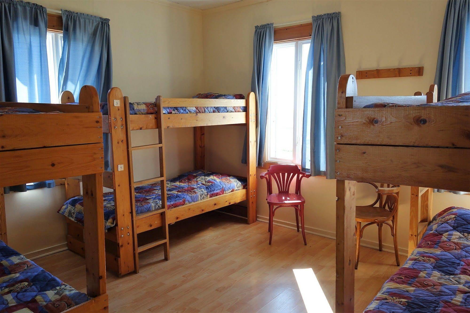 Le Carabobo Auberge Forillon Gaspé Екстериор снимка